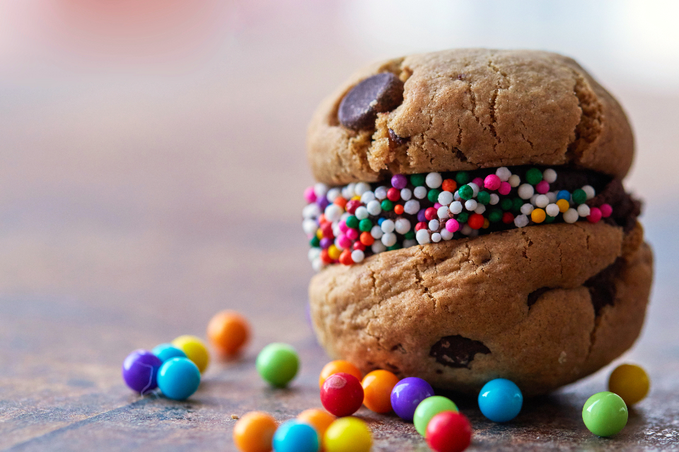 Frosted Sprinkle Jumbo